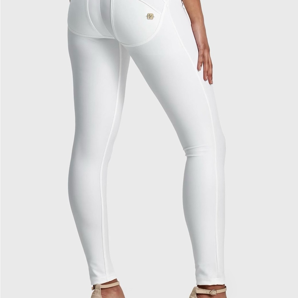 FREDDY PANTS FAUX LEATHER NWT